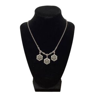 Liz Claiborne Silver Tone Necklace